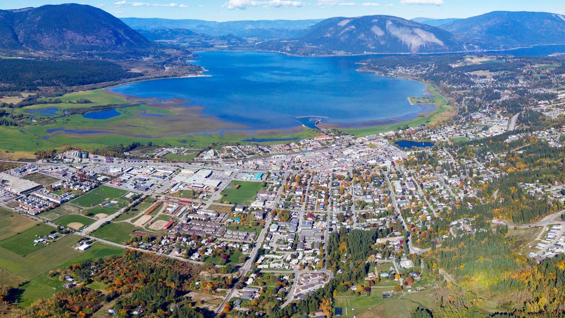 Panoramic view of Salmon Arm BC and the Shuswap Lake